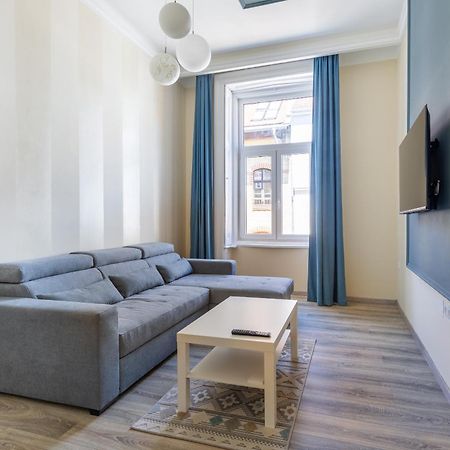 R62A Rottenbiller Apartment Budapest Exterior photo