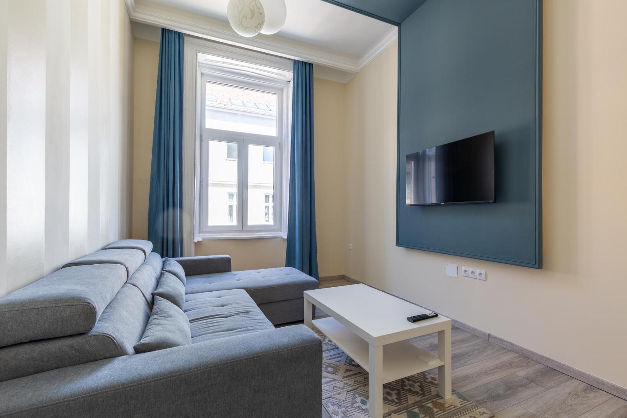 R62A Rottenbiller Apartment Budapest Exterior photo